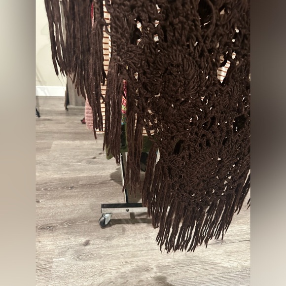 Handmade Women’s Brown Fringed Crochet-Knit Poncho❤️❤️One Size Plus-size - Picture 6 of 6